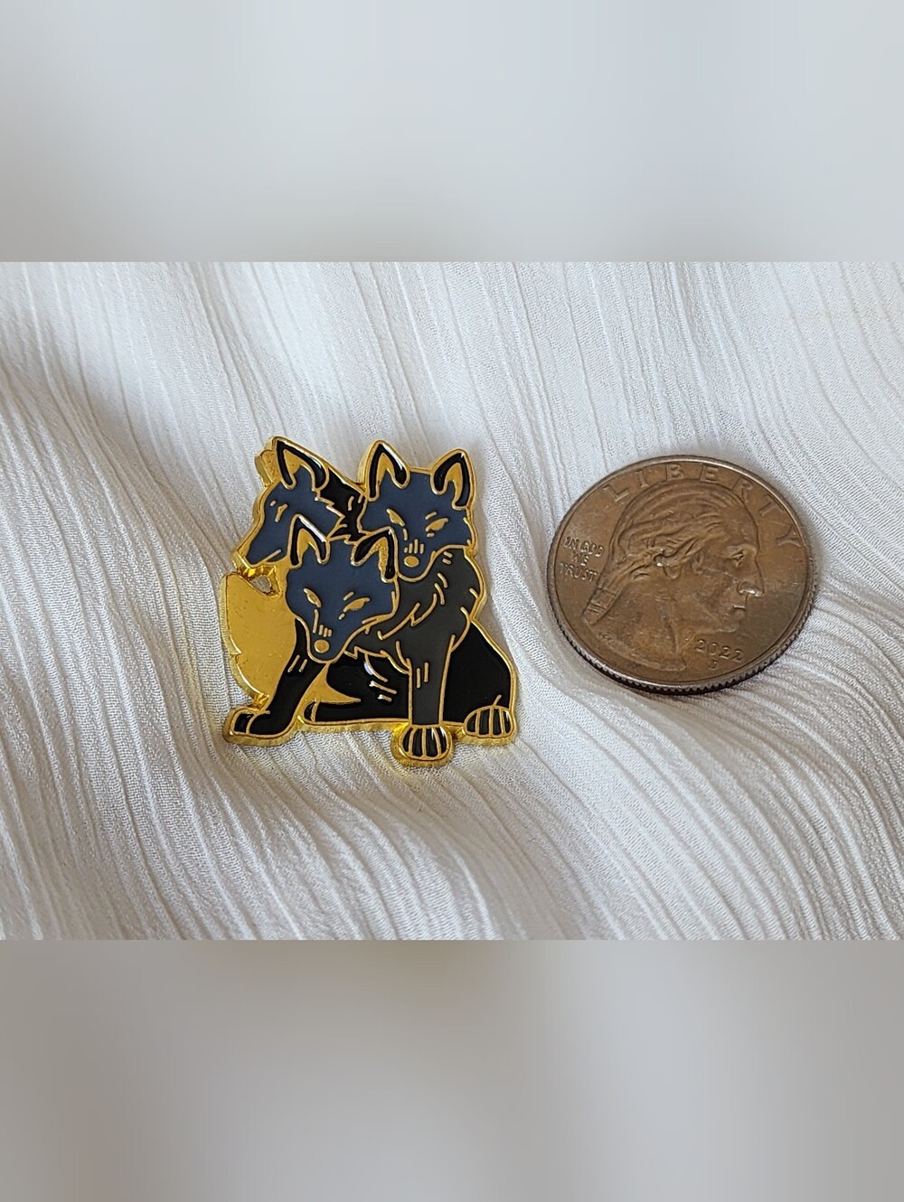 ✨️🐺Three-Headed Wolf Enamel Pin - Picture 3 of 4